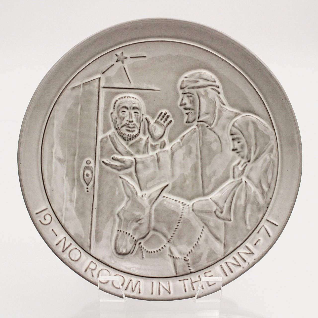 Frankoma 1971 Christmas Plate – No Room in the Inn by John Frank