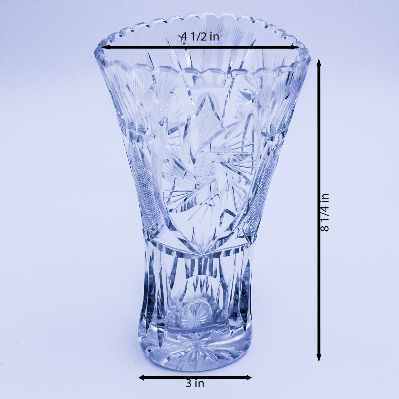 Vintage Crystal Vase with Floral & Pinwheel Cut Design – Elegant & Timeless Decor