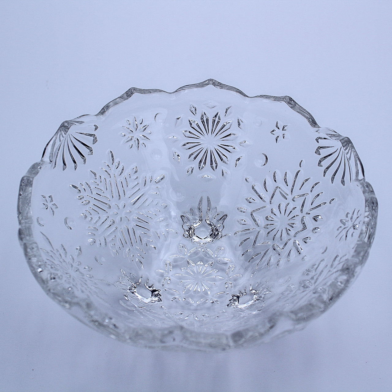 Mikasa Crystal Holiday Classics Footed Bowl with Snowflake Design
